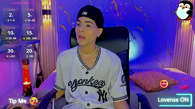 JacobBlackwell  online show from January 15, 8:44 pm