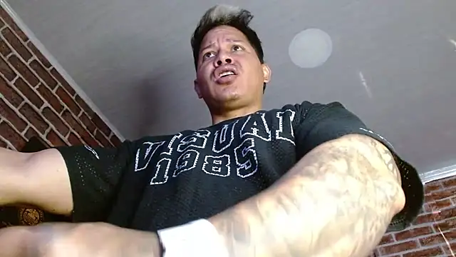 jordan bigcock  online show from June 10, 7:47 pm