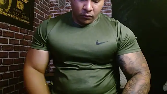 jordan bigcock  online show from January 19, 2:47 am