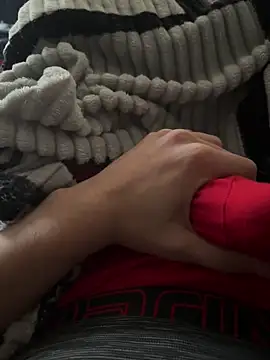 jakeBigCock1905 online show from May 2, 9:23 am