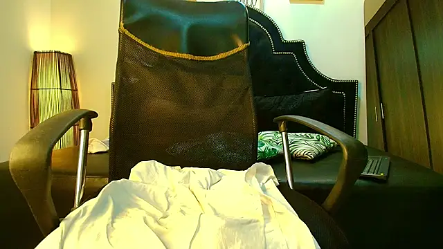 DenzelRios online show from February 8, 9:41 pm