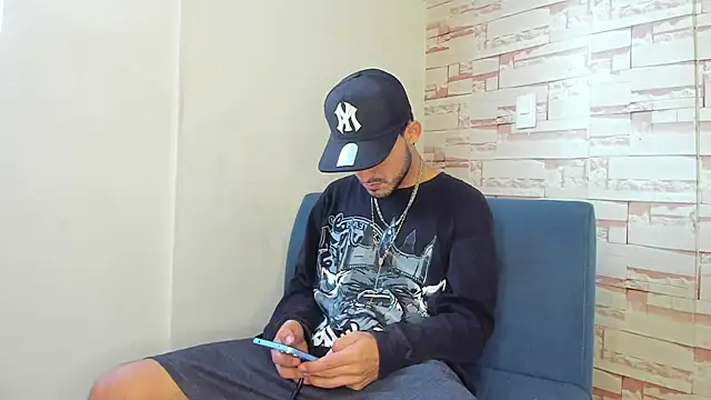 Snapshot of Master_King_Crazzy777 chatting on October 10, 8:45 pm Master King Crazzy777 online show from October 10, 8:45 pm