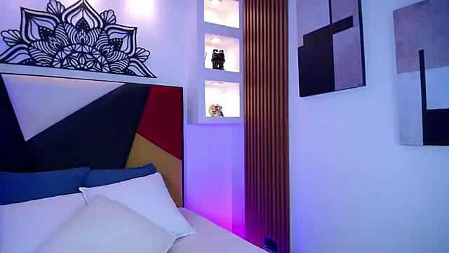 Emo Boy  online show from February 21, 8:21 pm