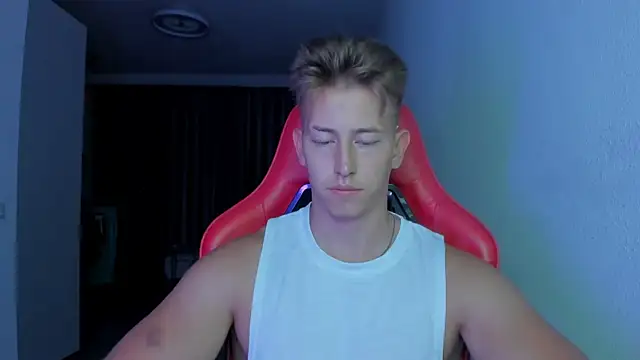 find0m master online show from November 25, 11:40 pm