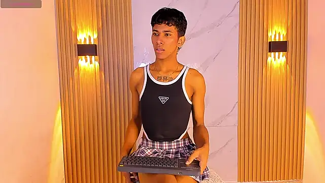 Ethan thouse online show from November 4, 7:26 pm