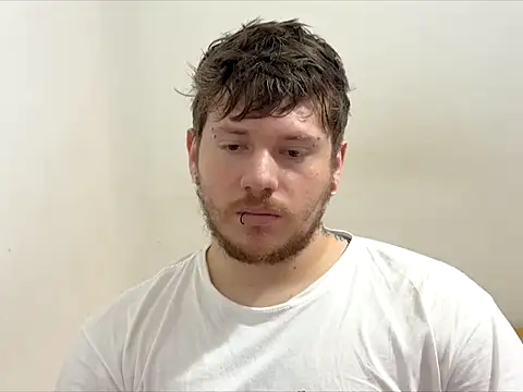 Skol 100802 online show from April 22, 3:17 pm