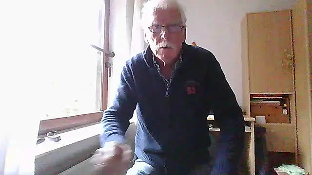 super-snoopy online show from October 26, 9:22 am