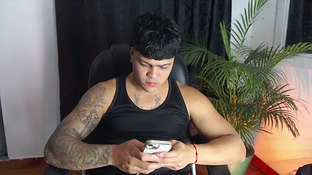 Boyhot 00 online show from March 22, 1:32 am