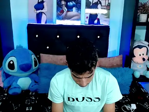 x Aaron x online show from October 18, 4:28 am