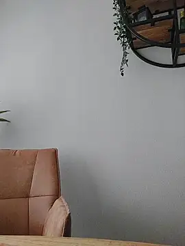 henkzwart online show from October 16, 8:44 am