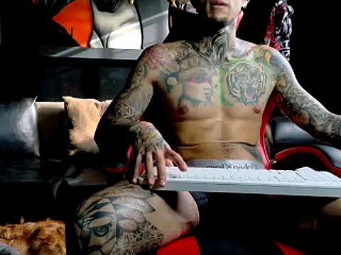 Molotov Explosive online show from October 25, 9:16 pm