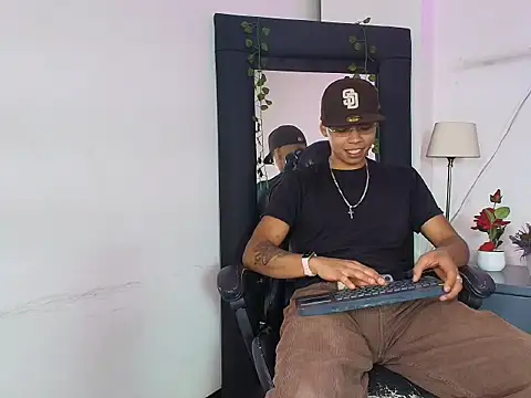 Jordan Kiing online show from October 15, 9:33 pm