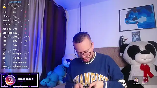 Chriss-ricci online show from October 17, 4:16 am