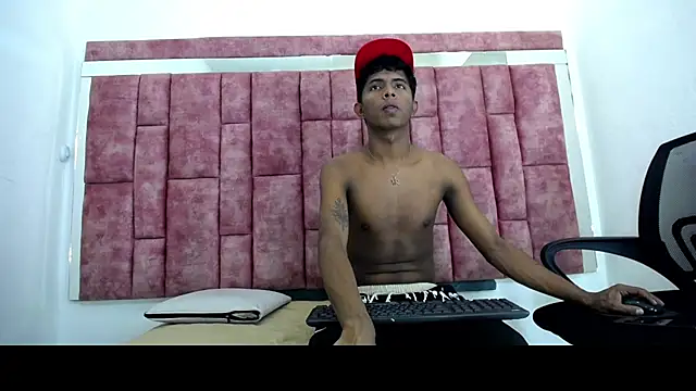 Mick storm online show from April 22, 7:07 pm