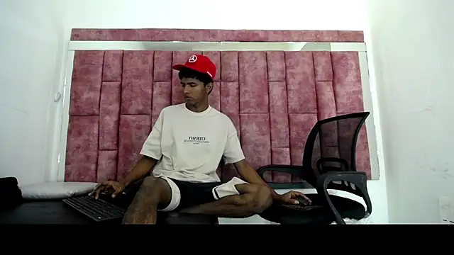 Mick storm online show from April 21, 6:47 pm