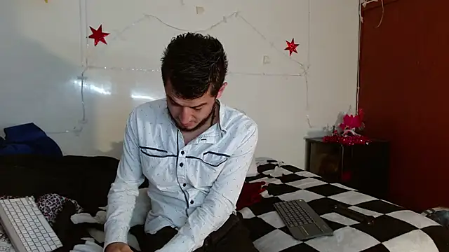 picante70  online show from December 4, 11:39 am