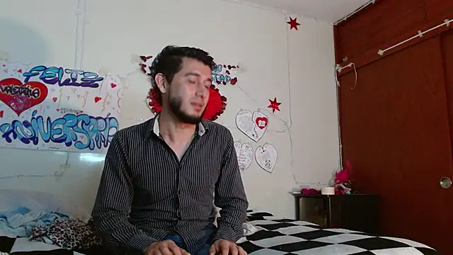 picante70  online show from April 23, 12:29 pm