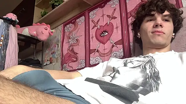 Jeremy1Scott online show from April 21, 5:02 am