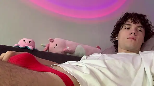 Jeremy1Scott online show from June 11, 5:16 am