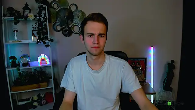 astren villo online show from April 1, 7:11 pm