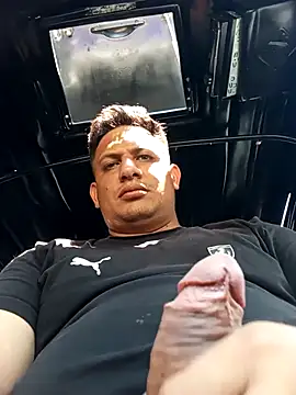 WIlGar1993 online show from March 18, 7:17 pm