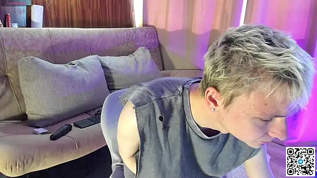 Logan mett online show from April 2, 11:40 am