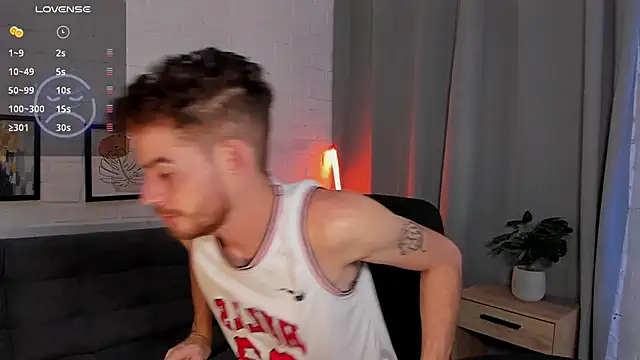 MATEO HUNTER online show from November 12, 3:01 am