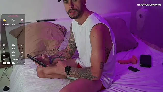 monsieurguitsxxx online show from November 12, 7:08 pm