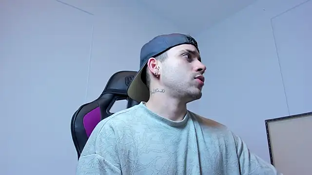 Mike montoya01 online show from December 6, 12:07 am