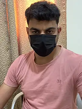 Handsome8677 online show from July 6, 1:30 pm
