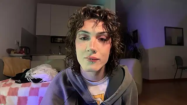 kira yoshika9e online show from April 24, 6:43 pm