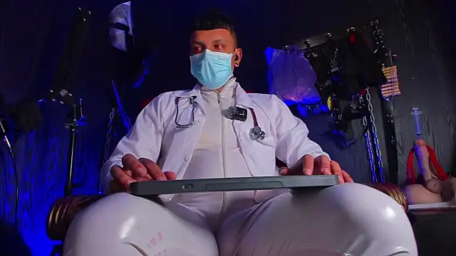 Master Connor BDSM online show from July 27, 10:28 pm