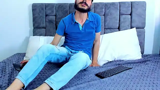 Manuel Colt online show from October 16, 8:17 pm