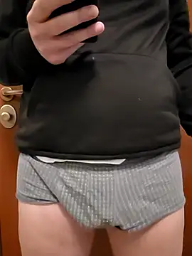 Italianstyle79 online show from April 30, 10:33 am