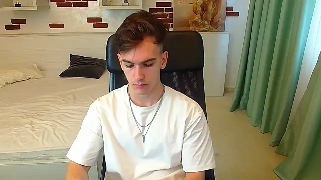 BradyFlint online show from November 9, 10:08 am