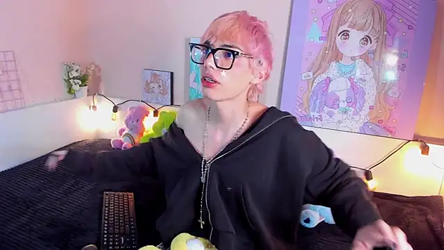 Strawberry Kitty  online show from October 26, 4:14 am