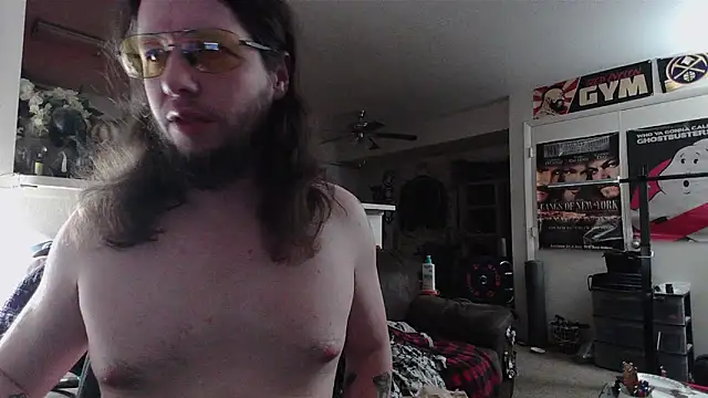 biggerisbetter12 online show from June 5, 8:31 am
