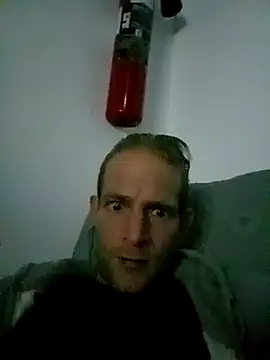 Snapshot of Lorenzo4786 chatting on October 30, 12:46 am Lorenzo4786 online show from October 30, 12:46 am