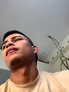 Emiliano Reyes online show from December 21, 3:25 am