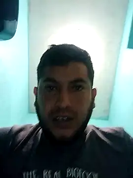 Travieso 21 online show from November 7, 9:40 pm