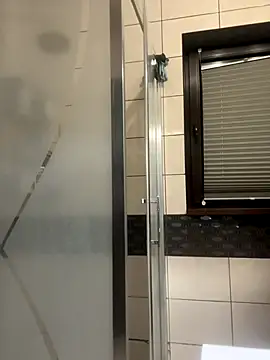 kon77777 online show from November 4, 4:02 am