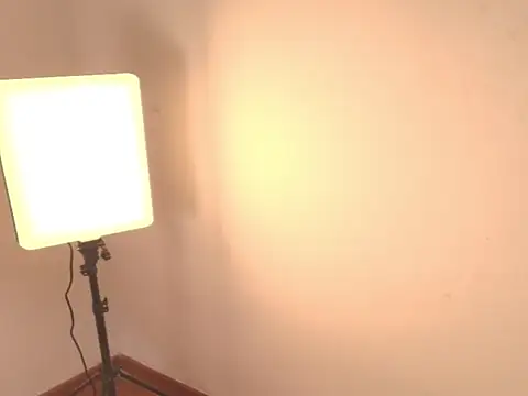 rosse  one online show from November 30, 7:49 pm