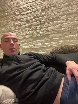 Rotteei1 online show from January 31, 8:40 pm