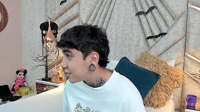 SantiOlsen online show from November 11, 12:21 pm