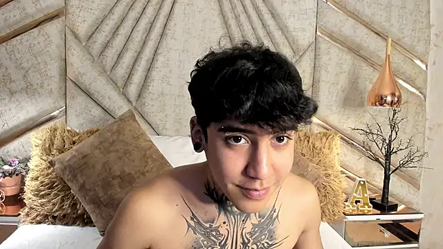 SantiOlsen online show from November 14, 12:50 pm