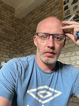 Cedric7653 online show from June 9, 3:03 pm