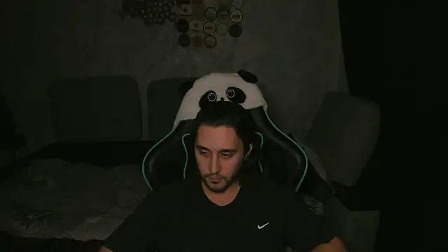 Pohyi  online show from March 7, 2:37 pm