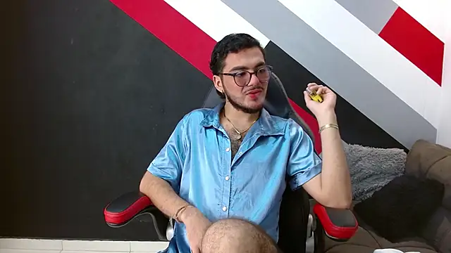 Zac Golden online show from November 7, 5:44 am