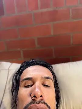 caiiobahia online show from April 9, 1:28 pm