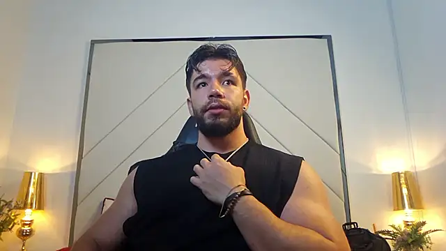 JACKSON STIFLER online show from April 18, 1:56 pm